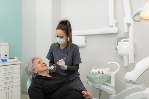 Best Emergency Tooth Extraction in Berryville, TX